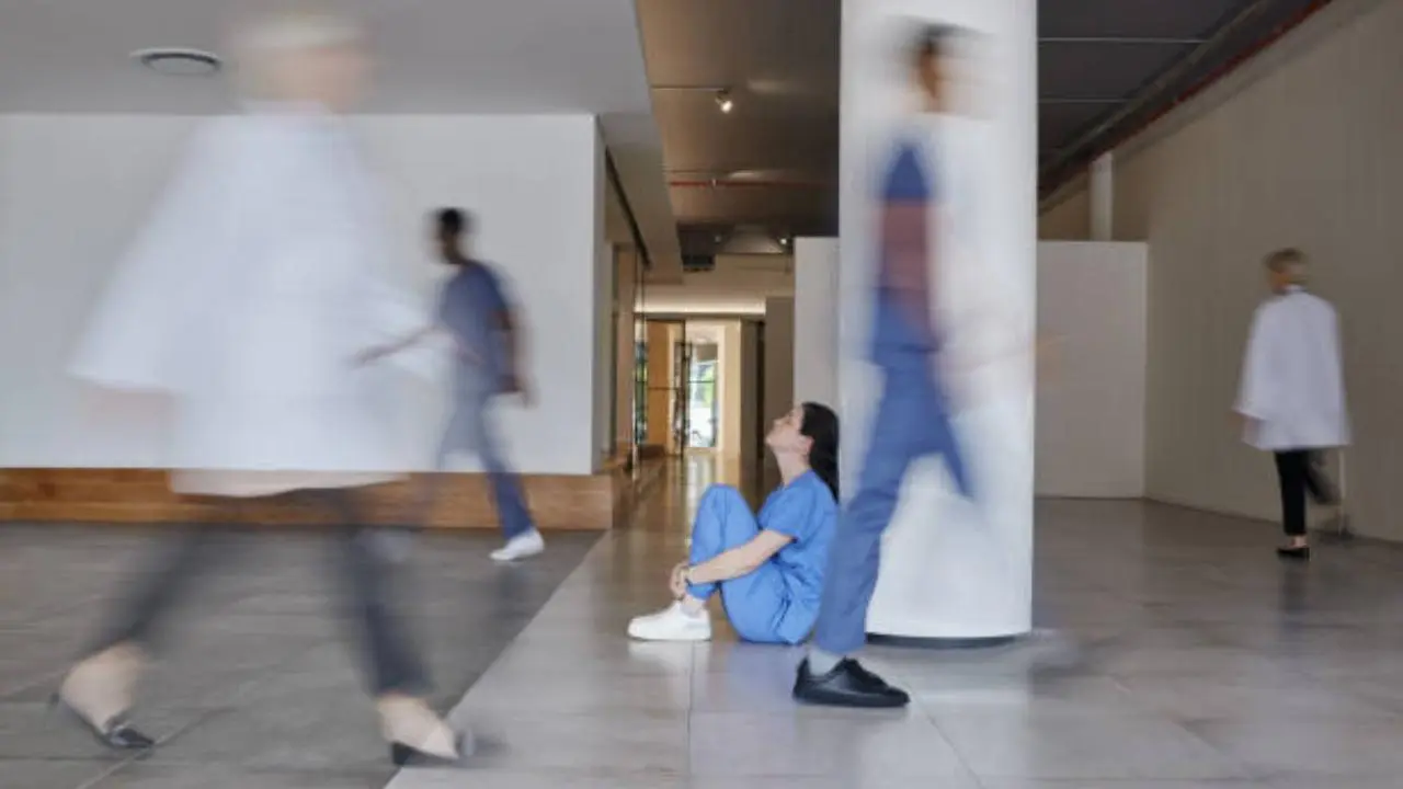 Banner for Doctors Warn of 'Social Burnout': A New Mental Health Condition Fueled by Online Overload